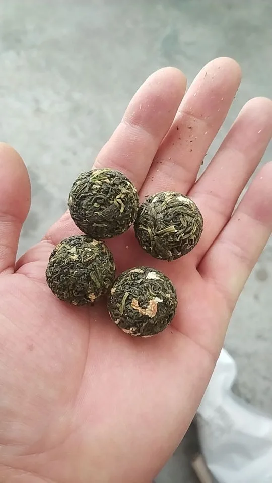 【茉莉龍珠綠茶】純正台灣茶，無色素香精✖️七次窨花手工揉捻🌼茉莉濃香＋綠茶鮮爽🌱熱水一沖，花香四溢，甘醇無比！球形緊壓釋放天然茉莉與嫩茶香，甘醇鮮爽，喝得健康！💎安心首選！ 實拍