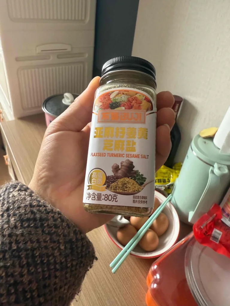 【亞麻籽薑黃芝麻鹽】🌾一罐三味！拌沙拉、拌飯、醃雞胸、沾烤肉萬用💚取代鹽巴健康無負擔，🥗堅果香氣入菜，健康美味一次滿足，一罐在手調味無窮，健康調味革命就從這罐開始🔥 實拍