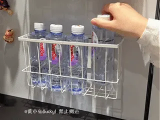 🧲冰箱側邊變網美牆！北歐風磁吸置物架，強力磁鐵免鑽免膠一貼即用，承重力超穩不掉落，調味瓶紙巾雜物全收納，釋放檯面空間，✨質感烤漆防鏽，廚房顏值瞬間升級，收納美學一次到位🛒 - 17
