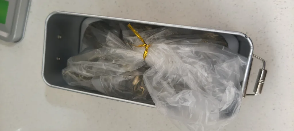 【茉莉龍珠綠茶】純正台灣茶，無色素香精✖️七次窨花手工揉捻🌼茉莉濃香＋綠茶鮮爽🌱熱水一沖，花香四溢，甘醇無比！球形緊壓釋放天然茉莉與嫩茶香，甘醇鮮爽，喝得健康！💎安心首選！ 實拍