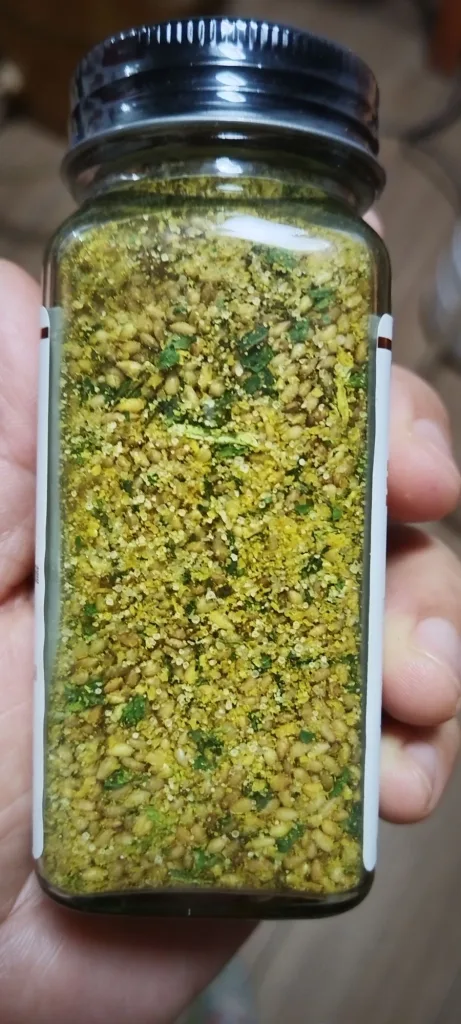 【亞麻籽薑黃芝麻鹽】🌾一罐三味！拌沙拉、拌飯、醃雞胸、沾烤肉萬用💚取代鹽巴健康無負擔，🥗堅果香氣入菜，健康美味一次滿足，一罐在手調味無窮，健康調味革命就從這罐開始🔥 實拍